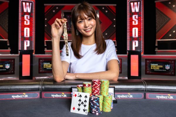 Shiina Okamoto winning Ladies Championship
