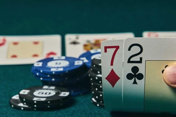 Bluff in Poker