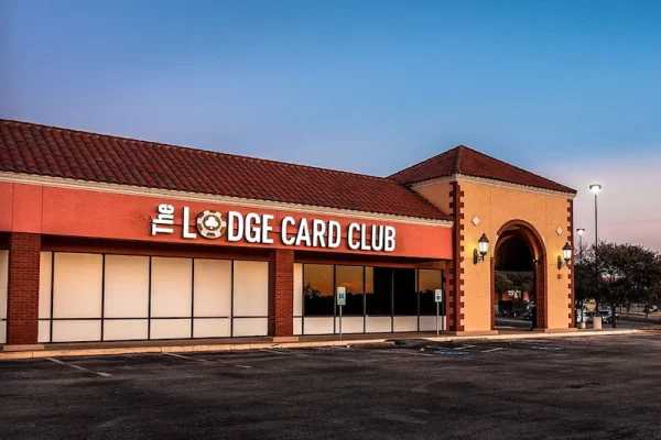 Lodge CC