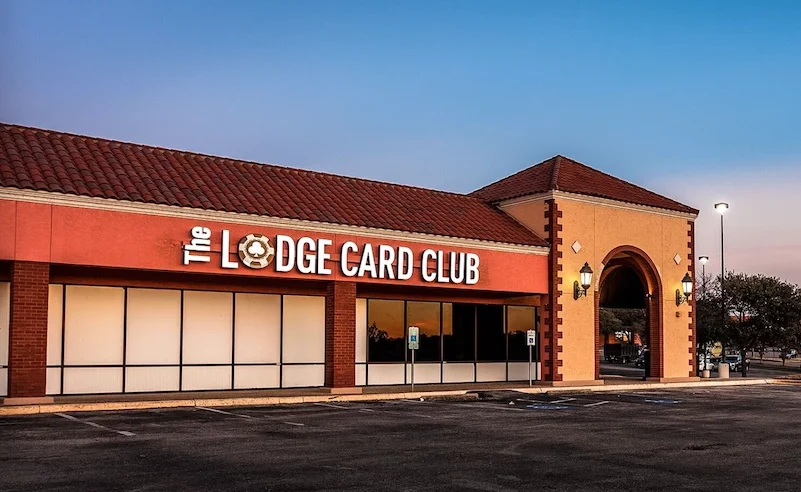 Lodge CC