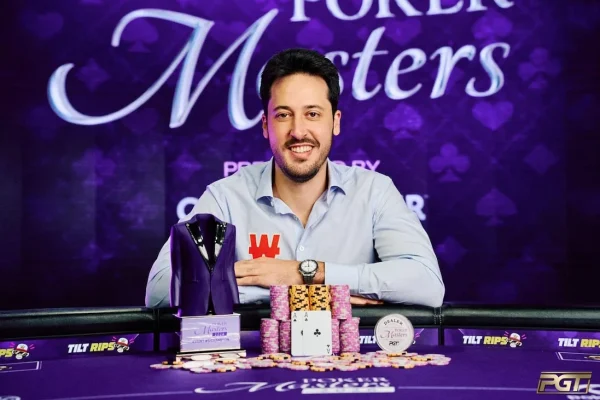 Adrian Mateos